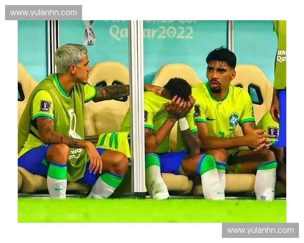 内马尔领衔巴西队精彩表现引爆世界杯赛场激情时刻